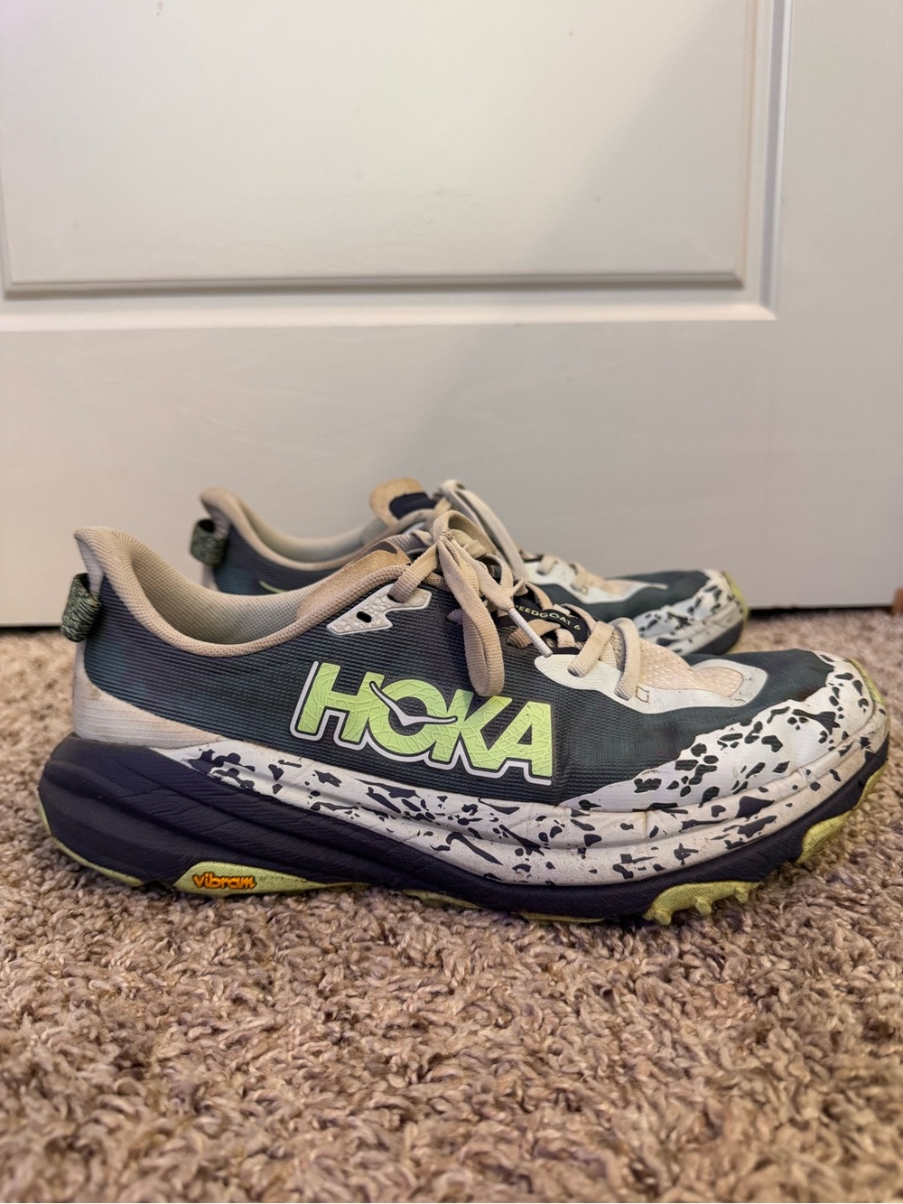 HOKA Speedgoat 6 Men’s 9.5 Trail Running Shoes in Green and Black